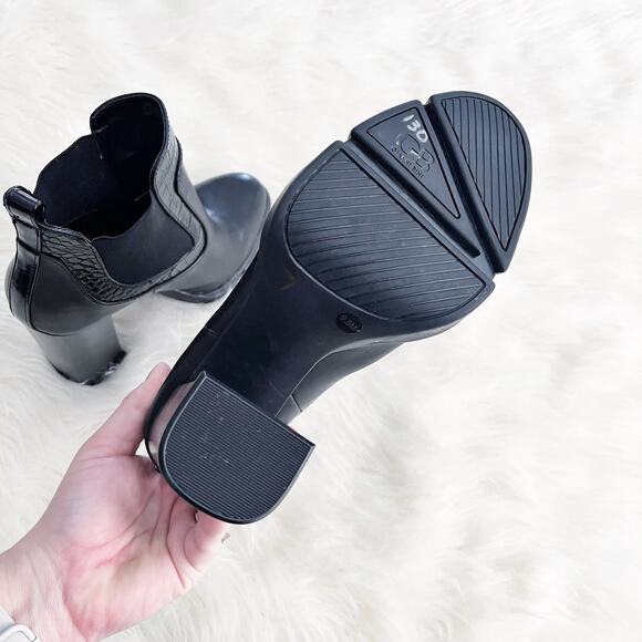 Gianni Bini Black Leather Lug Sole Platform Booties - Picture 7 of 8